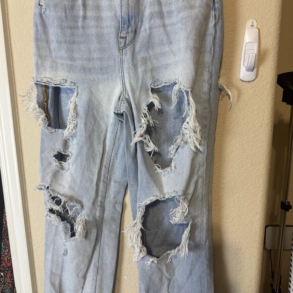 BDG Urban Outfitters Jeans Womens 26 Mom High Rise Thrashed Distressed Denim - Picture 2 of 7